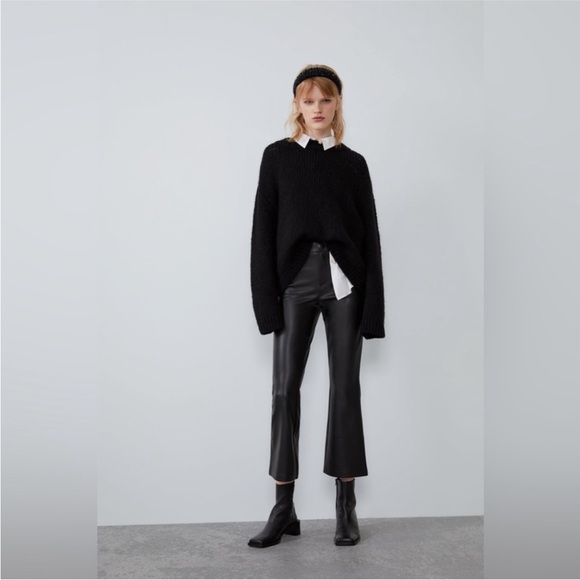 Zara Black Faux Leather High-Waisted Flare Pants Size Medium Bloggers Favorite - Picture 1 of 11